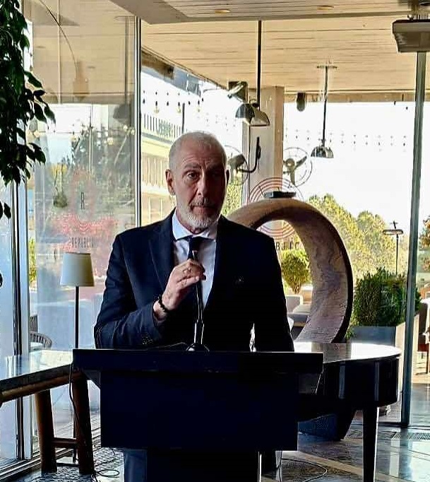 ItalyinGeorgia's tweet image. Celebrating the 🇮🇹 #Italian National Unity and Armed Forces Day, an opportunity to thank the #ItalianArmedForces for their contribution to #nationalunity #peace and #security worldwide.
#UnitàNazionale #ForzeArmate
@ItalyMFA @maxdantuono 
@MinisteroDifesa