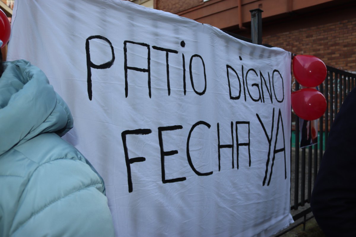 psoesantander's tweet image. Acompañamos a las familias del #CEIPJoséArceBodega en su #concentración para exigir un #patio digno y seguro.

Apoyamos su reivindicación y exigimos al PP que cumpla sus compromisos y ejecute las obras ya.

#SantanderMereceMás #CEIPArceBodega