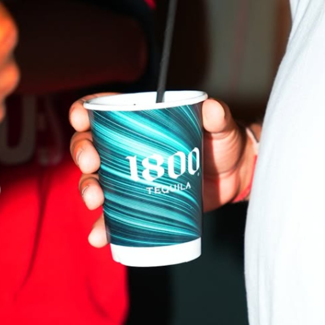 goforgreenuk's tweet image. Check out these cups for 1800 Tequila. Our cups are the most eco-friendly on the market. Link here to contact us today for a quote: goforgreenuk.com/contact-us

#coffeecups #papercups #custompackaging #brandedpackaging #compostablecups  #papercupdesign #innovation = #drinks