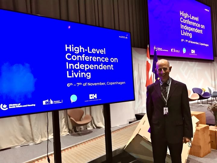 Autism-Europe est avec European Disability Forum et Eurofound. 6 novembre, 16:37 ·
📷 Cette semaine, Pietro Cirrincione, notre représentant au Conseil du Forum européen des personnes handicapées, assiste à la conférence de haut niveau sur la vie indépendante à Copenhague,