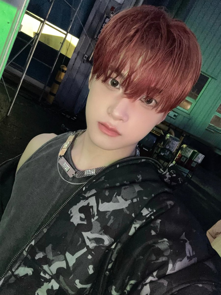 0524updates's tweet photo. TOKTOQ 251108 (1)

#xikers #싸이커스 #준민 #JUNMIN https://t.co/MjpvIhdshH