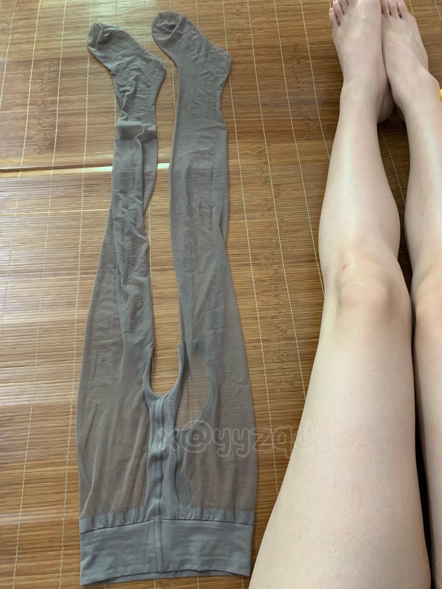 黄推福利内容 - 一叶知秋刀鱼的精彩图片 福利姬一叶知秋刀鱼分享的黄推图片1 - 网红私拍内容