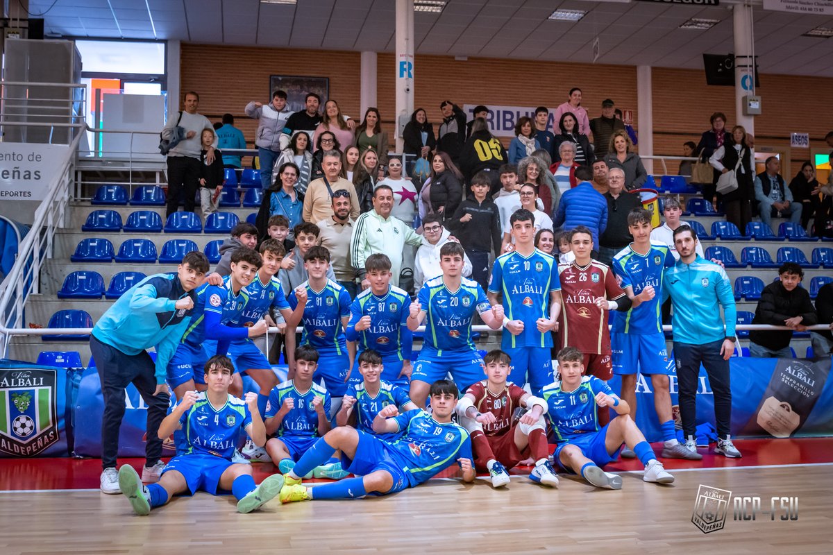 🔵 JUVENIL TERRITORIAL 🔵 

VIÑA ALBALI VALDEPEÑAS 9-1 FS SANTA CRUZ 

Goleadores:
Samuel ⚽⚽⚽
Rodríguez ⚽⚽
Hugo ⚽⚽
Ruiz ⚽
Javier ⚽

Asistencias:
Hugo 3️⃣
Sergio 1️⃣

➡️ Gran partido ayer de nuestro territorial para conseguir la tercera victoria en 3 partidos.

📸 <a href="/aurecape/">aure</a>