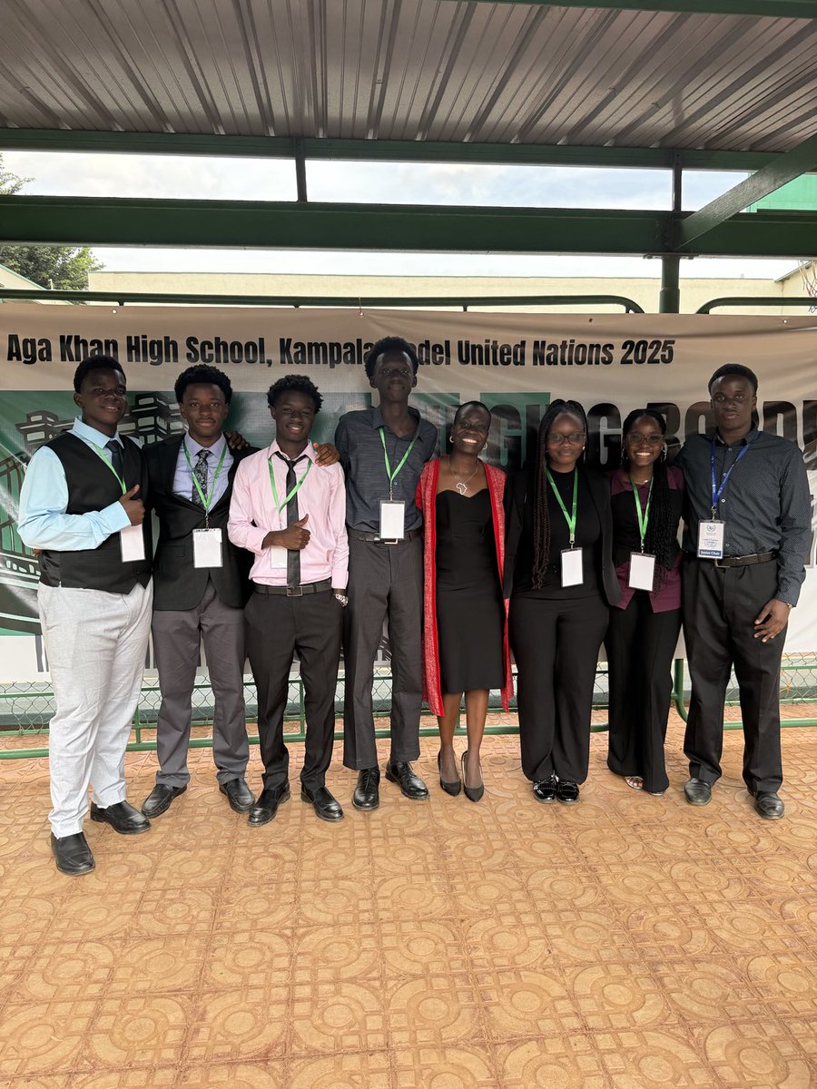 BrendaAkia's tweet image. I spent two amazing days with the next generation from 16 different schools in Uganda during the ⁦Agakhan High School ModelUN debate. A big shout out to the Agakhan CEO, advisers, students, &amp;amp; awesome chief guests of honour who inspired the students greatly.
