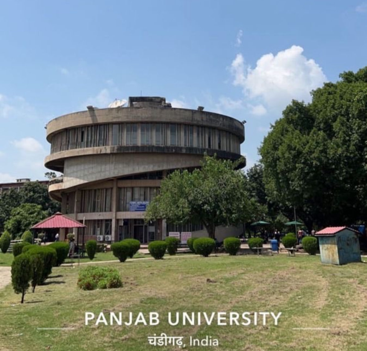 ਖਿੜਿਆ ਫੁੱਲ ਗੁਲਾਬ ਦਾ, ਚੰਡੀਗੜ੍ਹ ਪੰਜਾਬ ਦਾ...
ਮਿੱਠੀ ਧੁਨ ਰਬਾਬ ਦੀ,ਪੰਜਾਬ ਯੂਨੀਵਰਸਿਟੀ ਪੰਜਾਬ ਦੀ .. 
#SavePUfromCentre #SavePanjabUniversity #PanjabUniversity