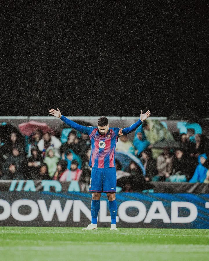FCB World tweet media