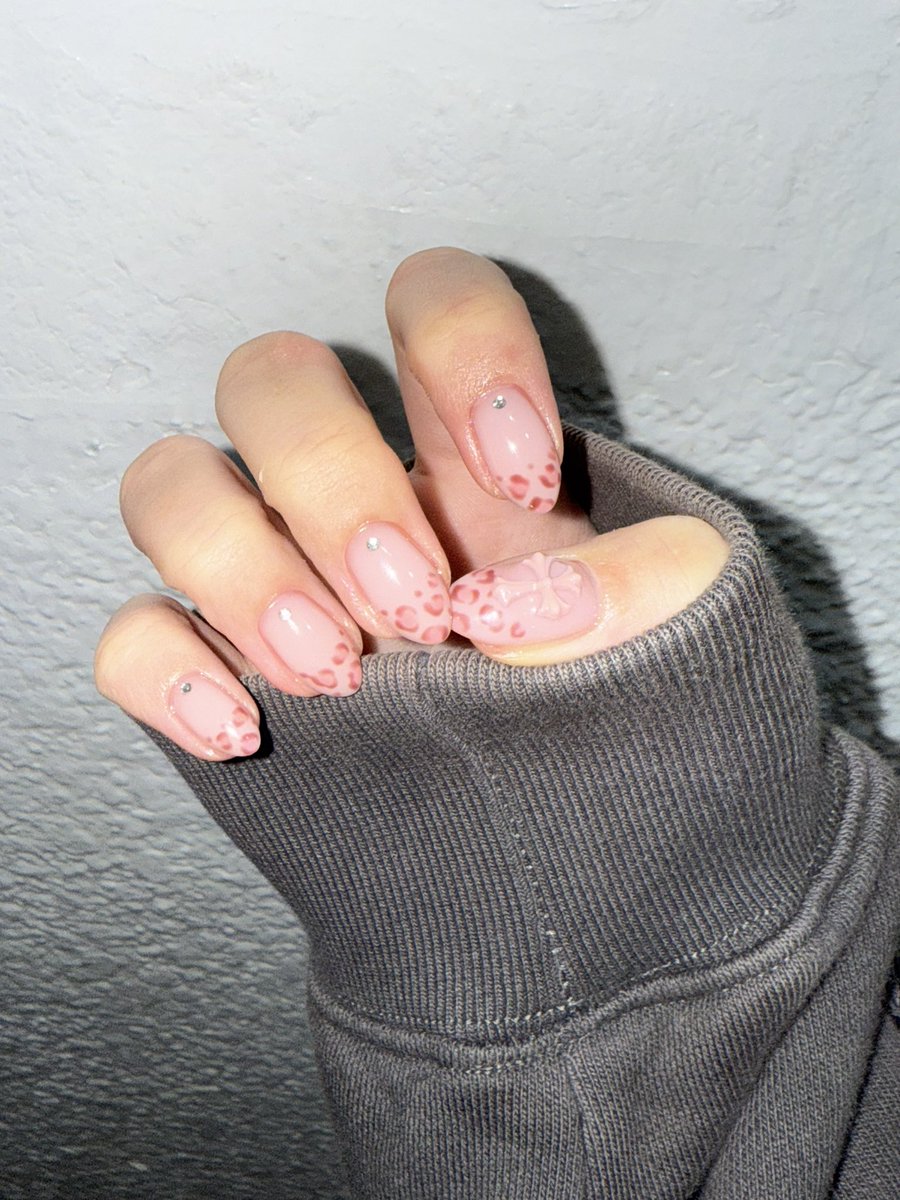 네일바꿔떠 🍂🐅💕