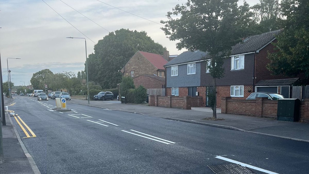 ⚡️ Over 300 roads across #Bexley have been resurfaced or improved since 2021; a record number following our record investment in this maintenance programme. ✔️#MakingBexleyEvenBetter