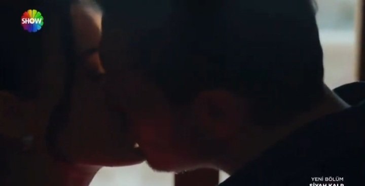 Son öpusmemiz " bu bölümden sonra bölüm çekmeye devam ettik ama çiftimden bir öpüşme gelmedi 
Ama çok nayif öpüşmeye devam  veda  ettik "