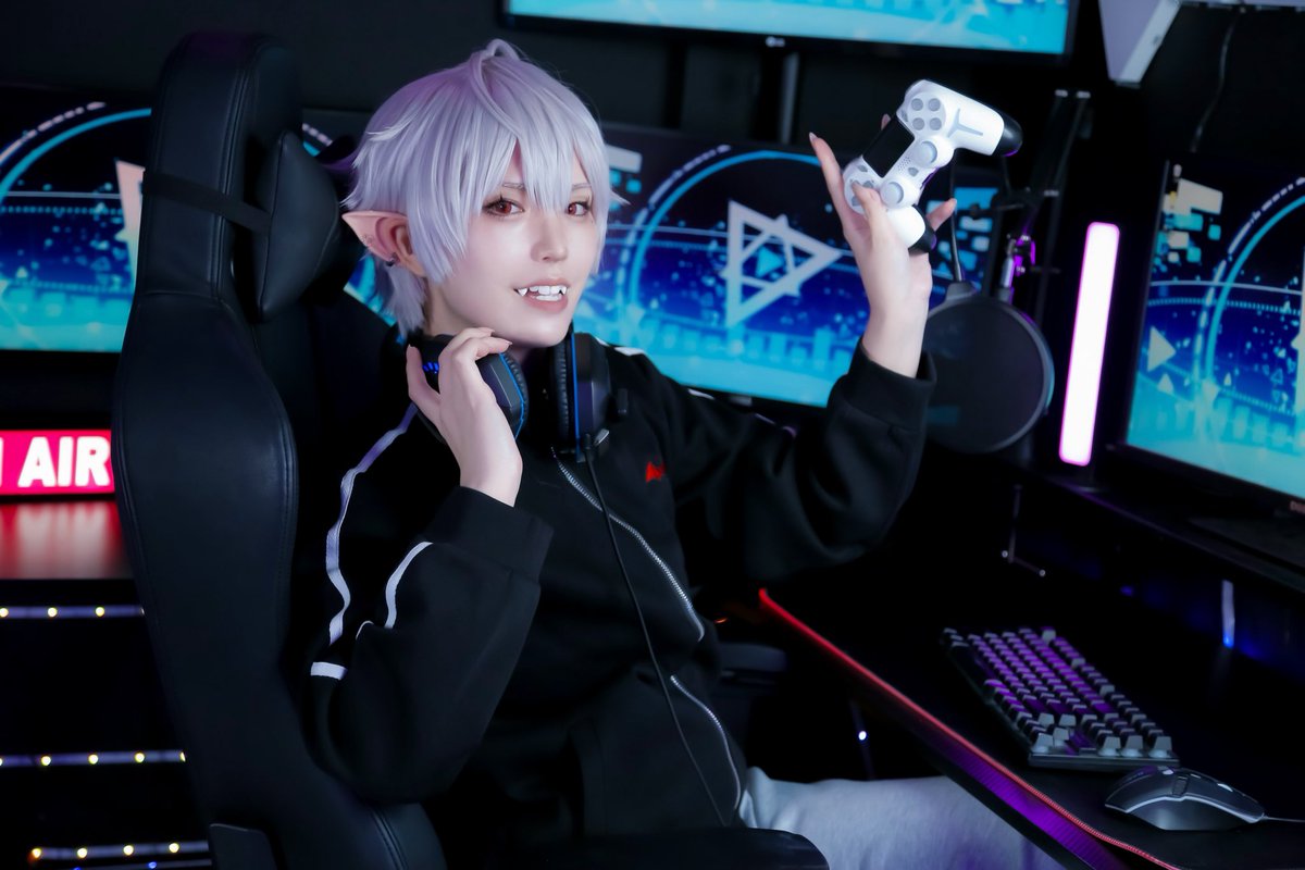 【cosplay】🌈🕒/🎲

🦇⋆⸜⊹₊ 𝐇𝐚𝐩𝐩𝐲 𝐁𝐢𝐫𝐭𝐡𝐝𝐚𝐲 ₊⊹⸝⋆🦇

Photo:あず<a href="/azumix07/">あず</a>