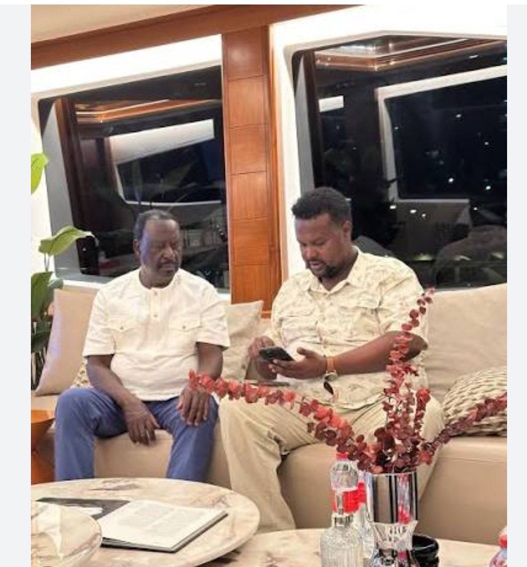 AokoOtieno_'s tweet photo. The ONLY ADOPTED SON of jakom was Fidel

Not this infidel 

He married Ida when she was already pregnant 

Ruth arranged for Fidel to impregnate some Luo lady, akamzalia TWINS!

Hence vita kati ya Lwam na Ida, billions za Will

Meanwhile, Lugari MP is a KILLER

Ameua headteacher https://t.co/4ZGBsYkbB7