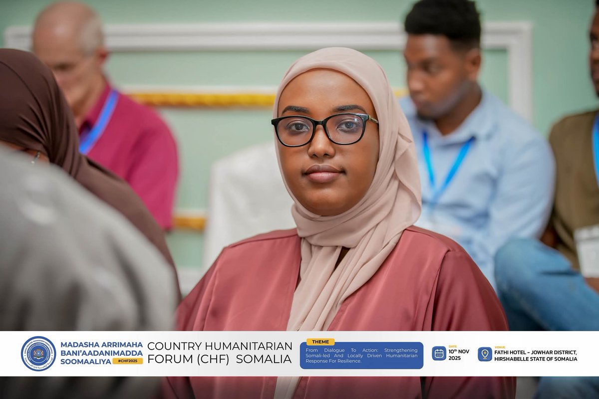 SoDMA_Somalia's tweet photo. 1/ Commissiioner @MahamuudMoallim addressed the 9th Country Humanitarian Forum (CHF) in Jowhar, highlighting the severe humanitarian crisis facing Somalia.
#Jowhar #CHF2025 #Somalia #HumanitarianForum https://t.co/KHrUnbh86d