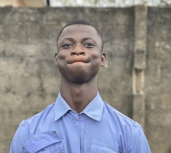 samuelariyo6's tweet image. Is it your money?