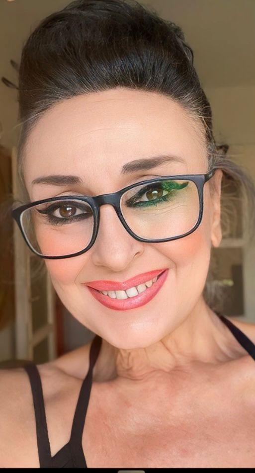 İstanbul Anadolu Cumhuriyet Başsavcılığı, Eş Genel Başkanımız Eren Keskin’e yönelik sosyal medya üzerinden yapılan hakaret içerikli paylaşım hakkında yürütülen soruşturma sonucunda “kovuşturmaya yer olmadığına” karar vermiştir.

Bir kez daha belirtmek isteriz ki ifade özgürlüğü;