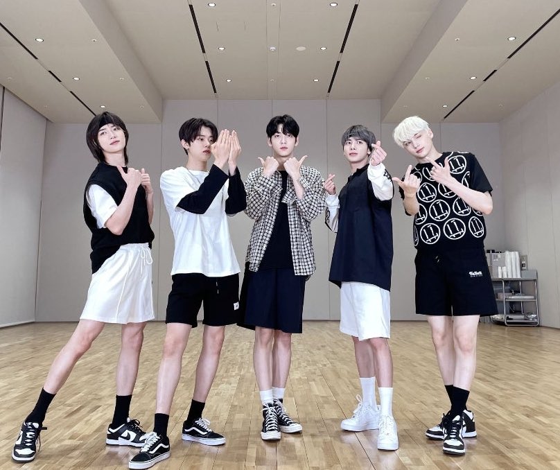 funazushi03's tweet photo. MOA Diary ダンスプラクティスのときの５人のビジュアルがめちゃめちゃ好きです

#모아_오늘도마마투표함께하자  #tomorrowxtogether #2025MAMAVOTE https://t.co/iEwymTCvco
