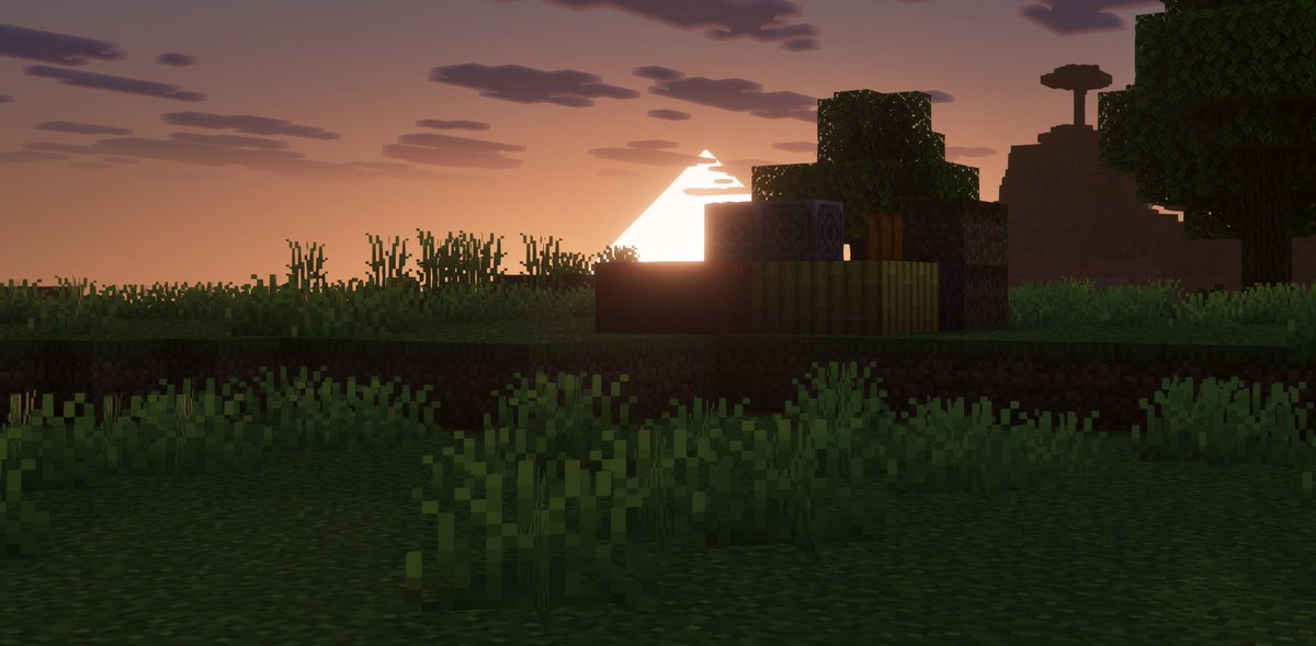 Fr_mdn's tweet photo. Serene Visuals - Coming soon to Bedrock! 
Discord: 
https://t.co/QEmXrzQOd7
#vibrantvisuals #minecraft #bedrock https://t.co/AJBx7fefXO