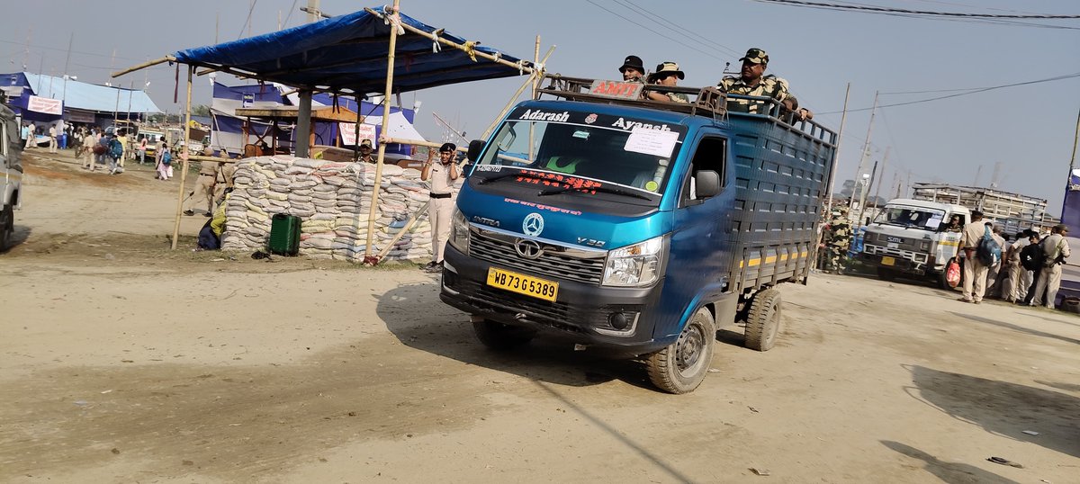 DM_Kishanganj's tweet photo. ◆◆ लोकतंत्र के महापर्व की ओर कदम!
किशनगंज ज़िला अंतर्गत विधानसभा चुनाव-2025 के लिए चुनाव कर्मी अपने-अपने मतदान केंद्रों की ओर रवाना —
स्वच्छ,निष्पक्ष, शांतिपूर्ण एवं सफल मतदान के संकल्प के साथ.....
#CeoBihar 
#ECISVEEP 
#kishanganj_ready_to_vote_on_11_november_tuesday 
#election2025 
#Chiefelectoralofficerbihar 
#biharelection2025 
#Kishanganj 
#kishanganjbihar 
 #BiharElections2025 #SVEEP #VoteForDemocracy