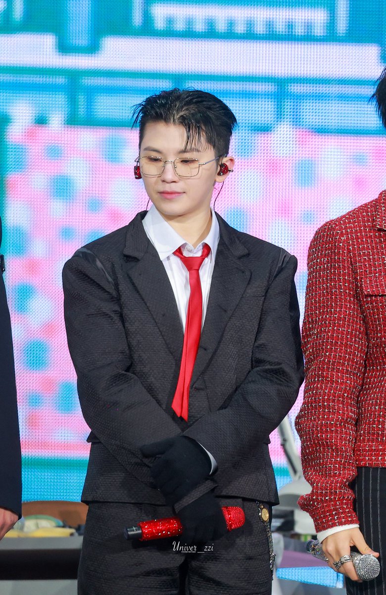 ♡(˃͈ ˂͈ ) 

#우지 #세븐틴
#WOOZI #SEVENTEEN