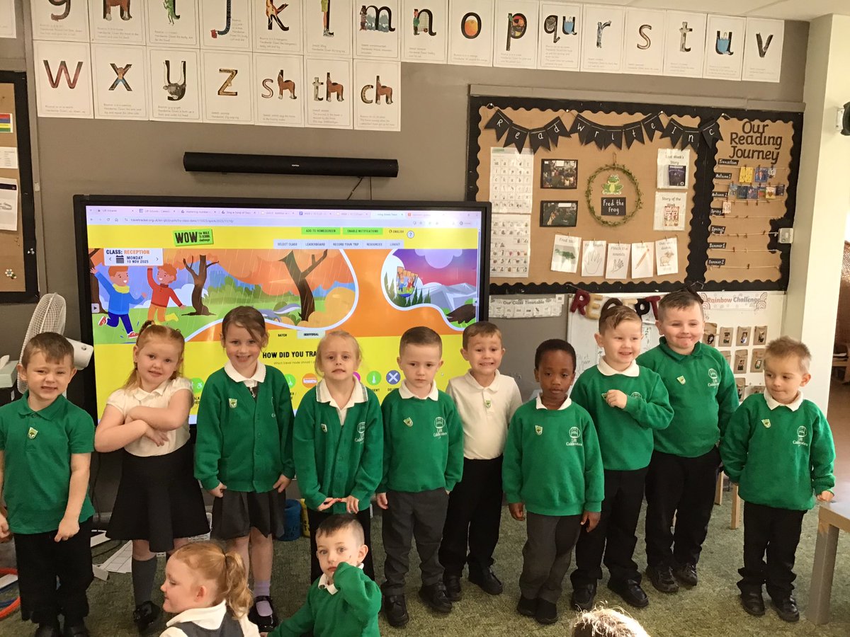 CaldiReception's tweet image. These children have earned a badge for doing the walk to school challenge.
@CaldiPrimary @LiftSchools @livingstreets @MbroCouncil @centre_right_ @vianclark @nigel_whittle