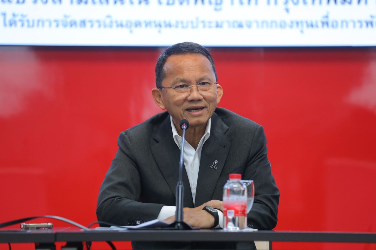 somsakthepsutin's tweet image. วันนี้ พรรคเพื่อไทย ได้จัดเทรนนิ่ง ผู้สมัคร สส. เพื่อเตรียมพร้อมเลือกตั้ง โดยได้ติวเข้ม กฎหมาย-โซเชียล-ทำแกน ครับ