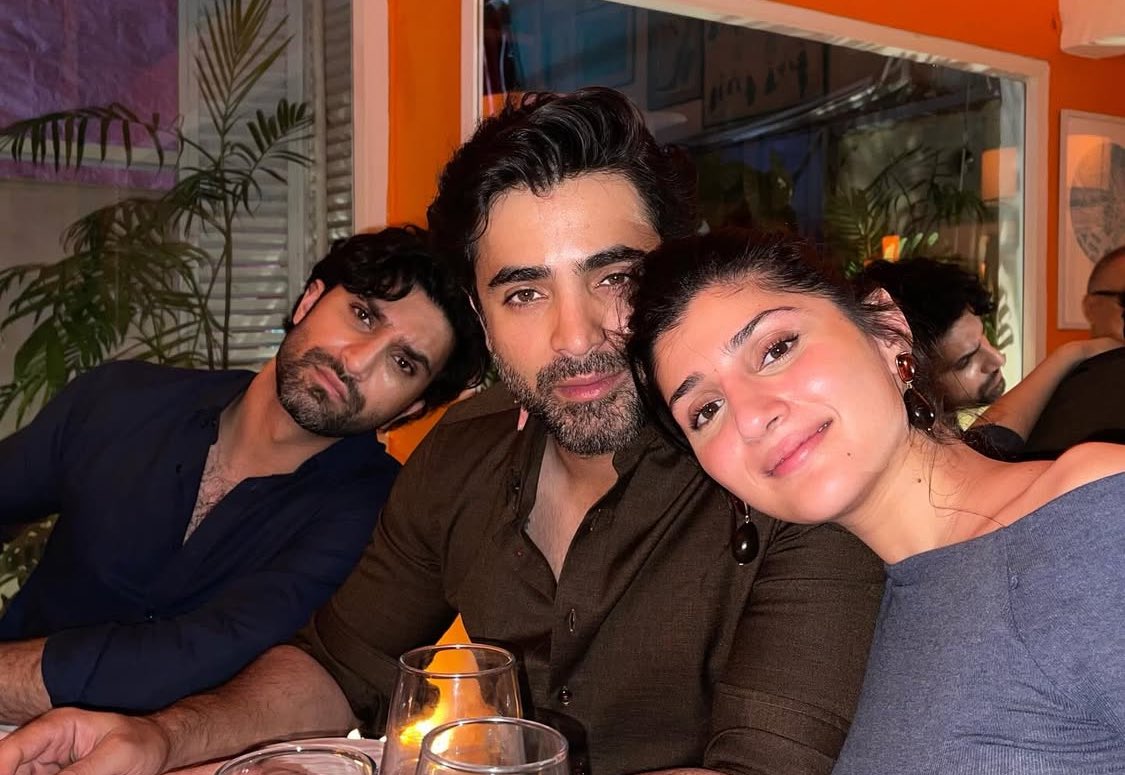 edixposts's tweet image. me and you
you and me
and your friend steve @ahadrazamir 😂😭