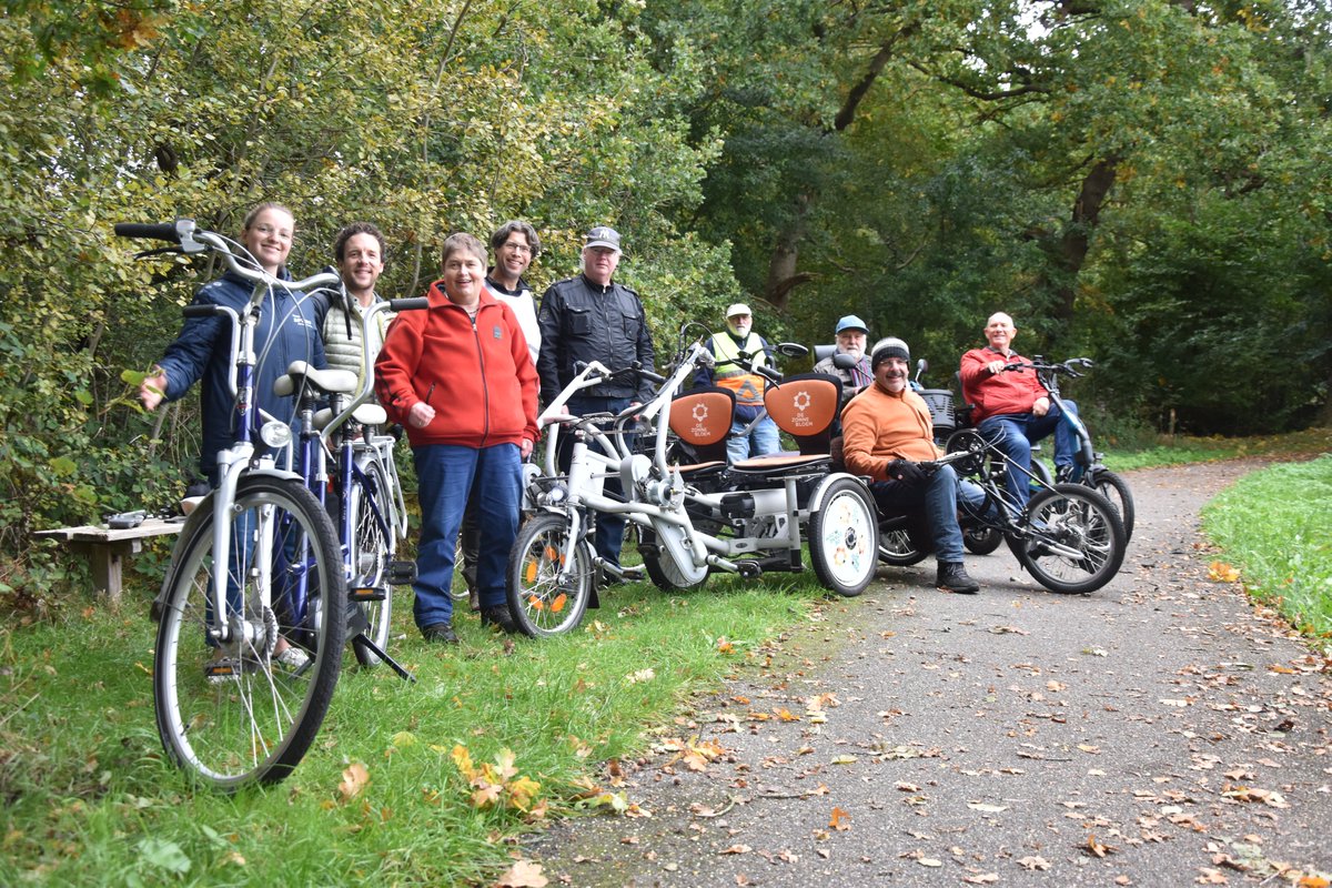 Samen met Recreatieschap Drenthe testen ervaringsdeskundigen in het Hondsruggebied wat wél werkt: stevige bermen, brede paden en minder hobbels in de fietspaden. Hoe zo'n testrit gaat? Lees meer:➡️provincie.drenthe.nl/drenthedichtbi…. #fietsen #toegankelijkheid #drenthe