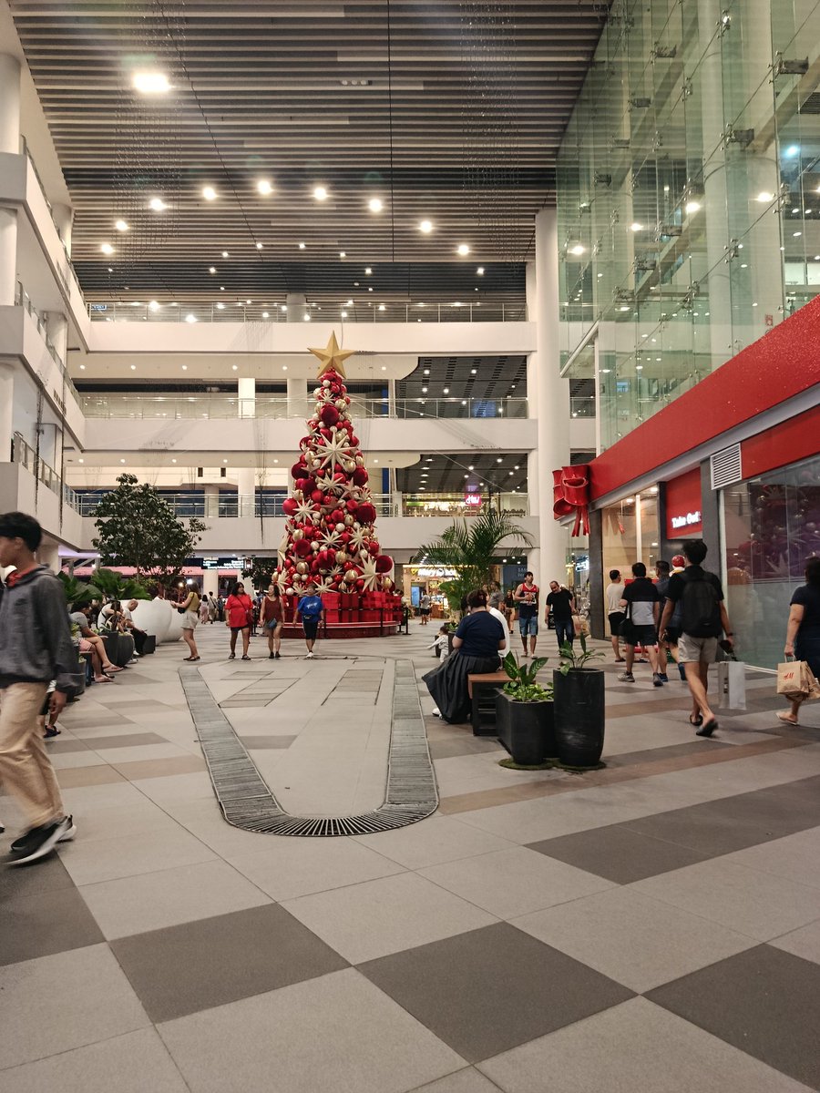 MateoDiscreet's tweet image. At Ayala Malls Circuit, anyone here or malapit? 

#altermakati
#altermanila
#altermandaluyong 
#AlterQC 
#alterpasay
#alterbagets