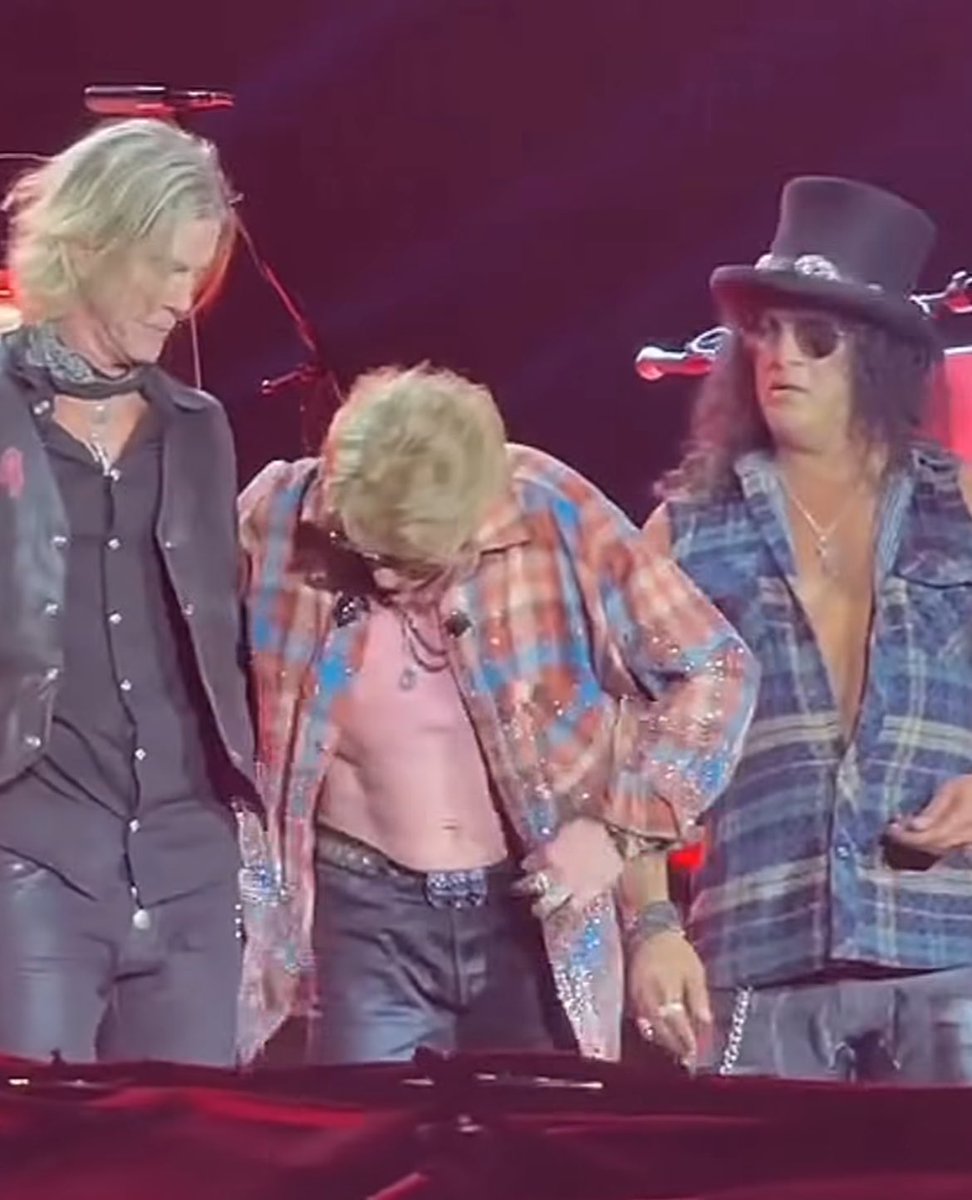 slapmebass's tweet image. IM NOT OKAY