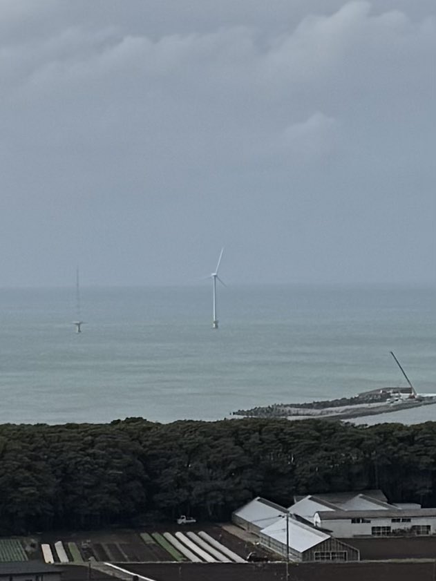 t_fawkik's tweet image. 地球の丸く見える丘展望館

地球の丸く見える丘展望館は、北総地区（千葉県北東部）で一番高い愛宕山の頂上に位置しています。屋上の展望スペースから見える風景に、“地球が丸い”という事を実感できます。

Past photos. 10.14

#展望館 #銚子 #千葉
#写真好きな人と繋がりたい
#iPhoneで撮影