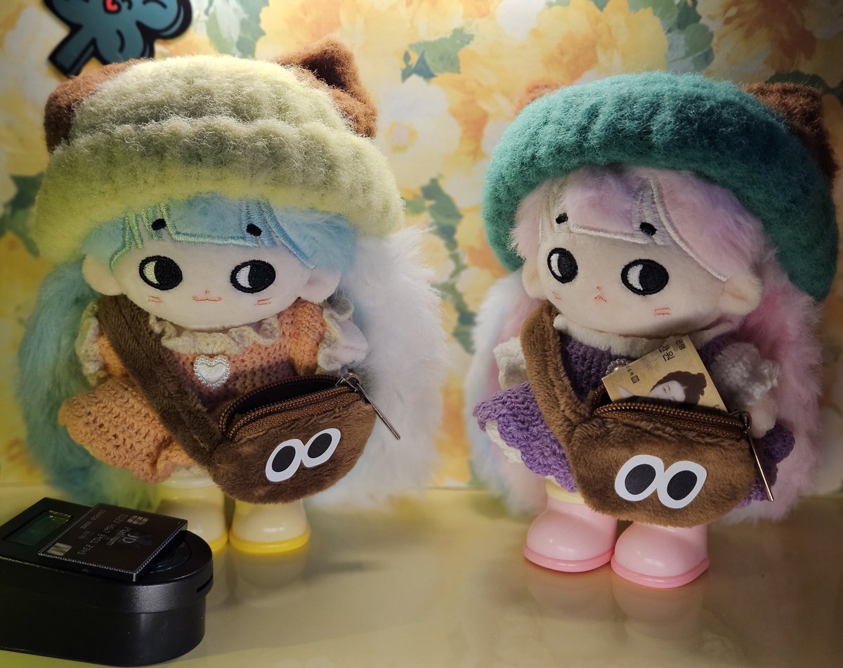 나들이 가려구 옷도 다 챙겨 입었는데.. 귀찮아서 안나갔단말이야(◑  ֑ ◑)..?

얼마면돼~ 돈으로 사겠어~

카드..도.. 돼나묭? (◑⩊◑)?

(◑  ֑ ◑)ก 글적...;;

#슈호수호솜 #밍맹묭  뉴며니외며니주머니쏙 📥