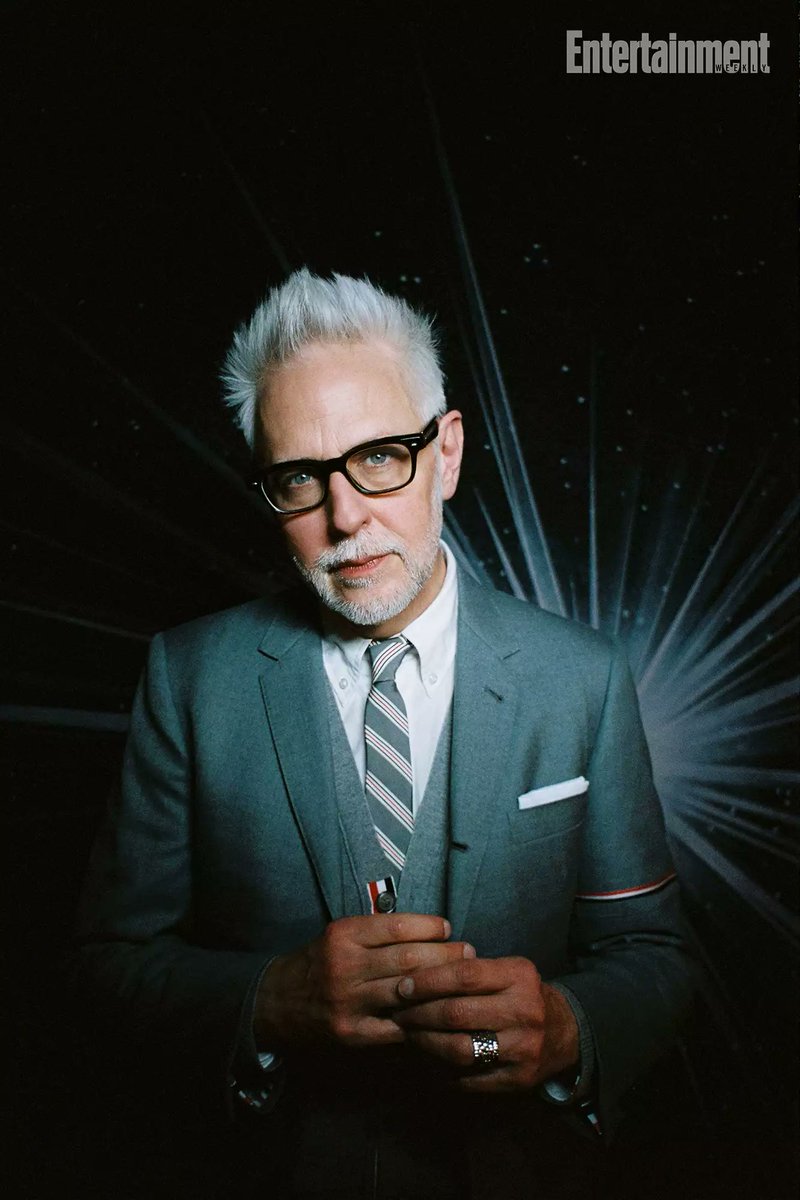 DiscussingFish's tweet image. James Gunn on why his &apos;SUPERMAN&apos; &amp;amp; Matt Reeves &apos;THE BATMAN&apos; won&apos;t ever meet:

&quot;Both Matt &amp;amp; I thought it would just be hella funny ngl&quot; 

(Source:  youtube.com/watch?v=Ea02rm…)