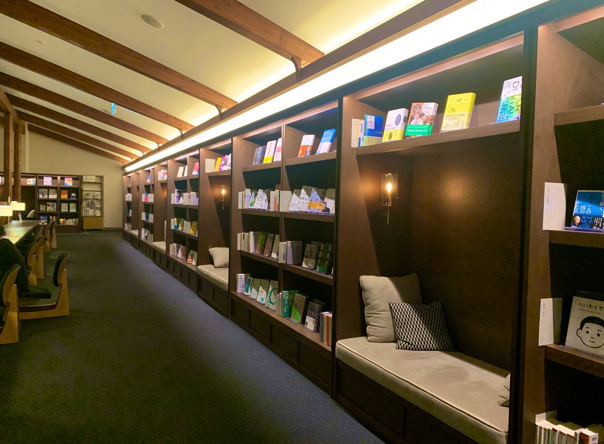 whale_sauna's tweet photo. 🧖‍♀️ 新潟にあるスパ

・入館料¥800
・チーズケーキ¥450
・アイスダブル¥550

本に囲まれたスパ施設
とても居心地良かった😌

#カーブドッチヴィネスパ #VineSpa https://t.co/aO8QNwoJBP