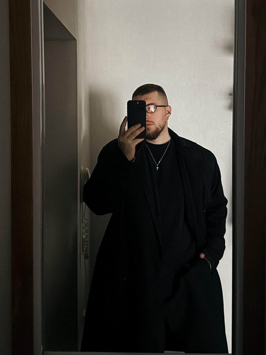 volodingram's tweet image. В #хтивийпонеділок прийшов похвастатися, що нарешті моє ментальне здоров’я в нормі і я почав худнути