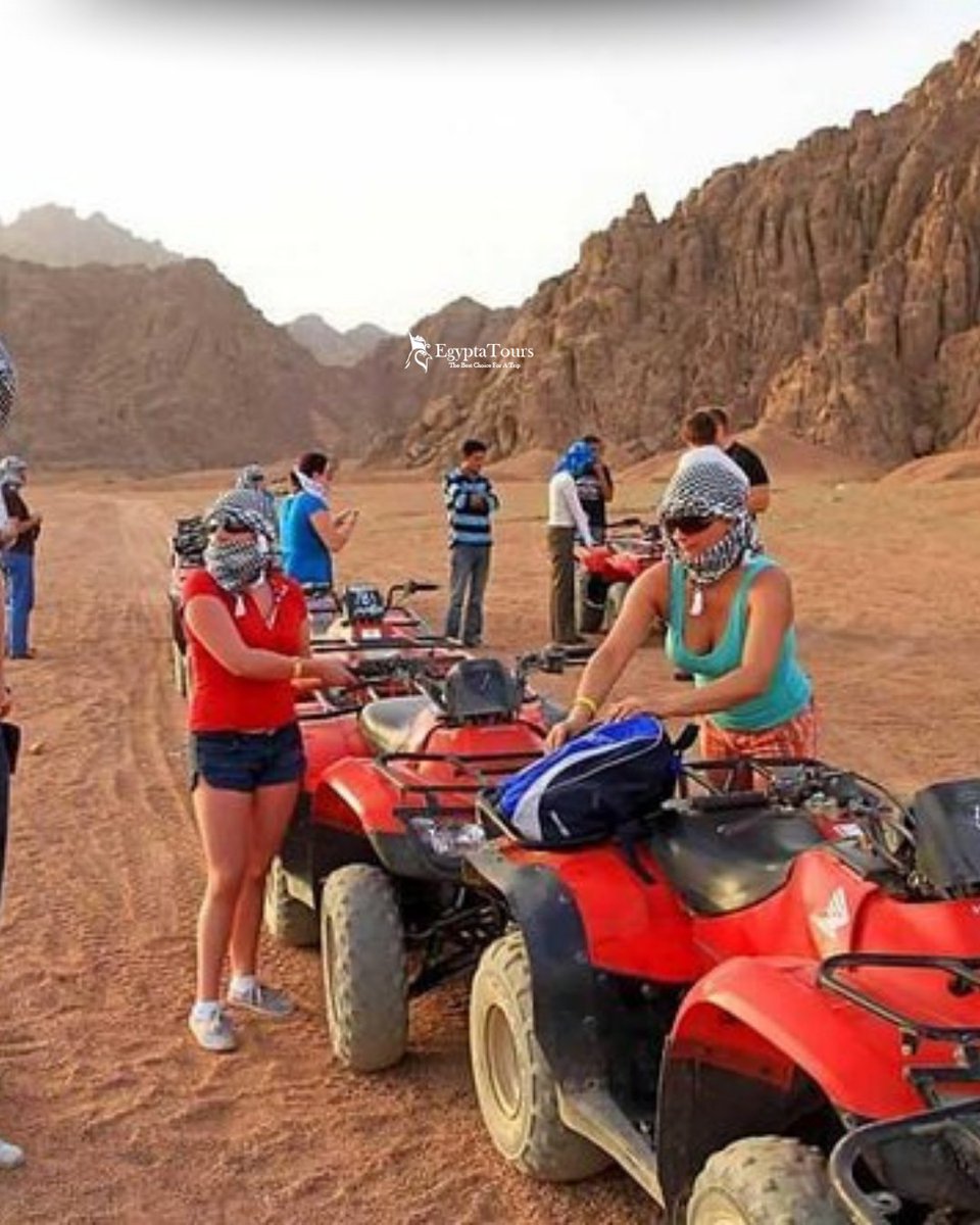 EgyptaTours's tweet image. Some places calm your mind — Dahab fills your soul. 💙
Mountains behind you, Red Sea in front, and pure peace all around. 🌊
#Dahab #RedSea #EgyptTravel #BeachVibes