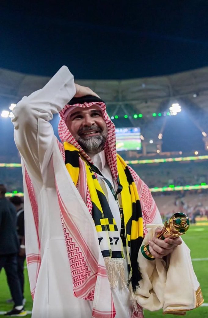 🚨🚨🚨🚨🚨🚨🚨🚨🚨🚨🚨

باعت إدارة #الاتحاد قرابة 10 آلاف تذكرة لأحد الشركات لكل مباريات الاتحاد في الدوري والكاس 😱❗️