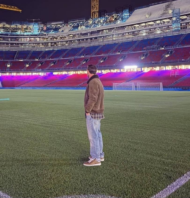 centregoals's tweet photo. 🚨🚨🎙️| Lionel Messi at the new Spotify Camp Nou yesterday:

"Last night I returned to a place I miss with my soul.

"A place where you guys made me feel a thousand times the happiest person in the world.

"I hope one day I return, and not just to say goodbye as a player, as I never got to..."