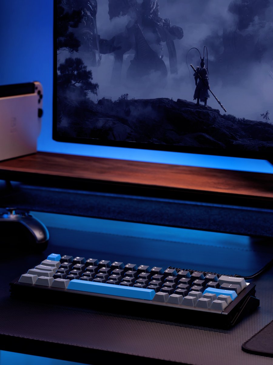 iQunix's tweet image. 🎉 Holiday Deals!

- $30 OFF + Free Shipping on EZ60/EZ63 (Strail Trail Switch)
- Free Shipping on EZ60/EZ63 (Jade Pro Switch)
- Code: BFCM30 | US only | Limited stock!🛒
iqunix.com/products/iquni…

Now’s the perfect time to upgrade your setup for the holidays. 🎄✨
#BlackFriday…