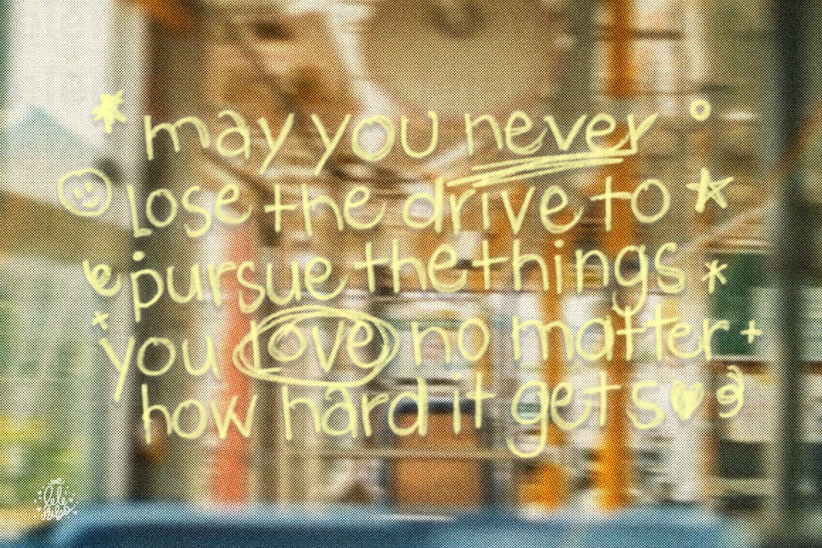 leleribo_'s tweet image. may we never lose the spark for the things that make us feel alive ✨