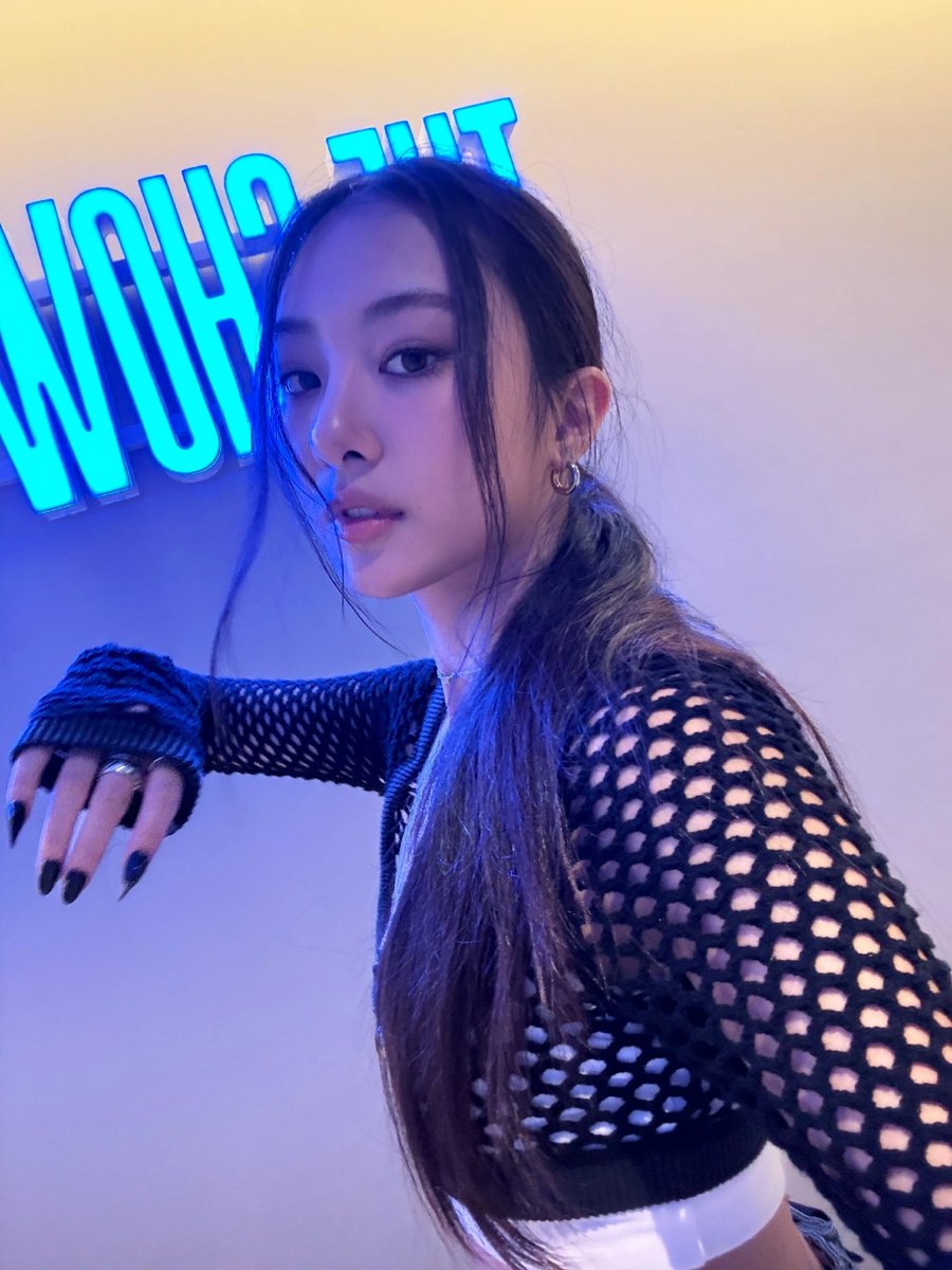 𝙼𝙴𖹭𝚆 ✴︎ ' 𝐛𝐥αck 𝕔αts tweet media
