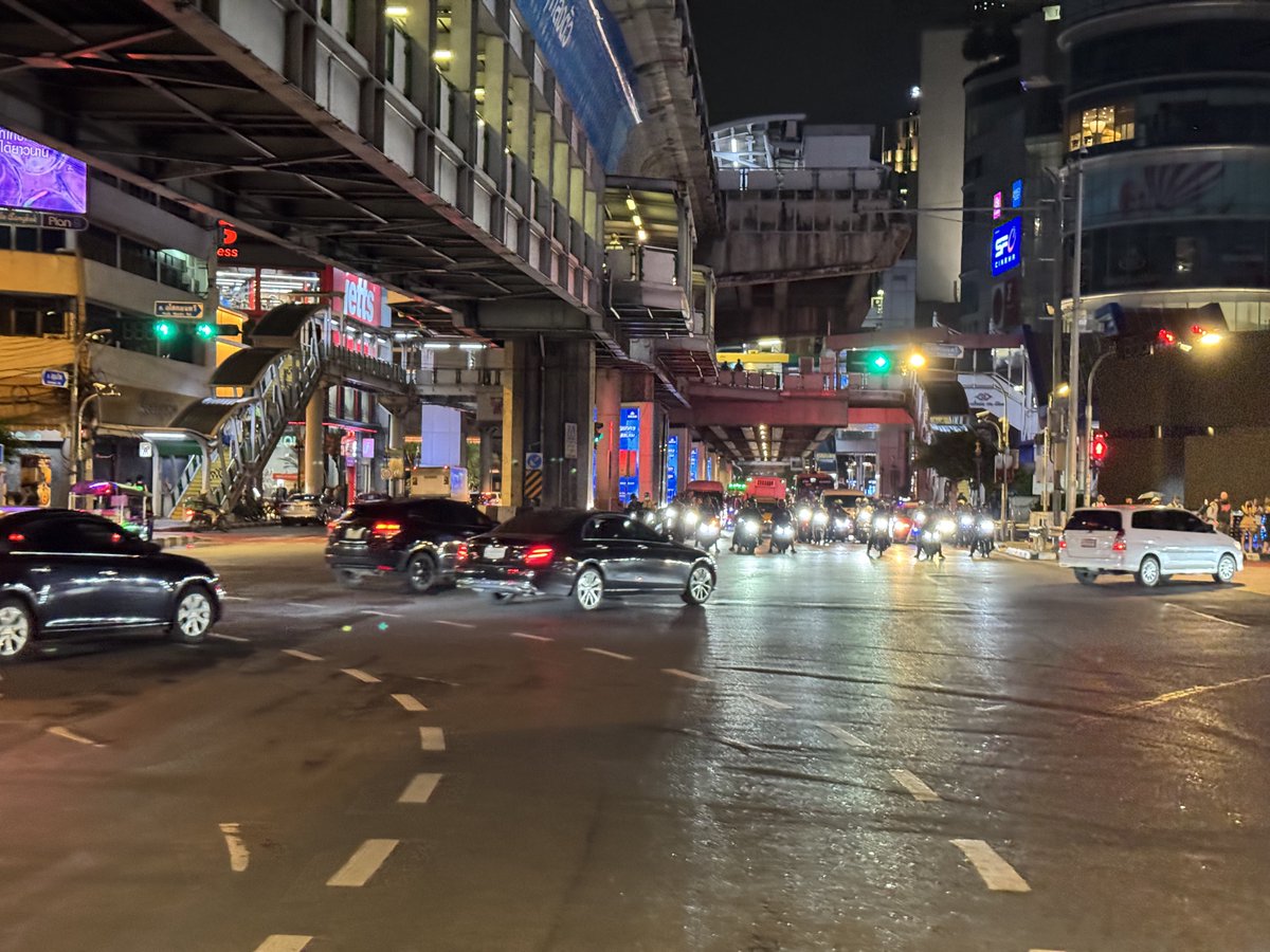 Vlog更新しました✨
よろしくどうぞ🙌

【タイ・バンコク旅行】＃2：パワースポット『ピンクガネーシャ』行き方ガイド・サヴォイの絶品シーフード・激安タイマッサージetc. 人気の観光地&amp;... youtu.be/cqBEQv-U_o4?si… <a href="/YouTube/">YouTube</a>より