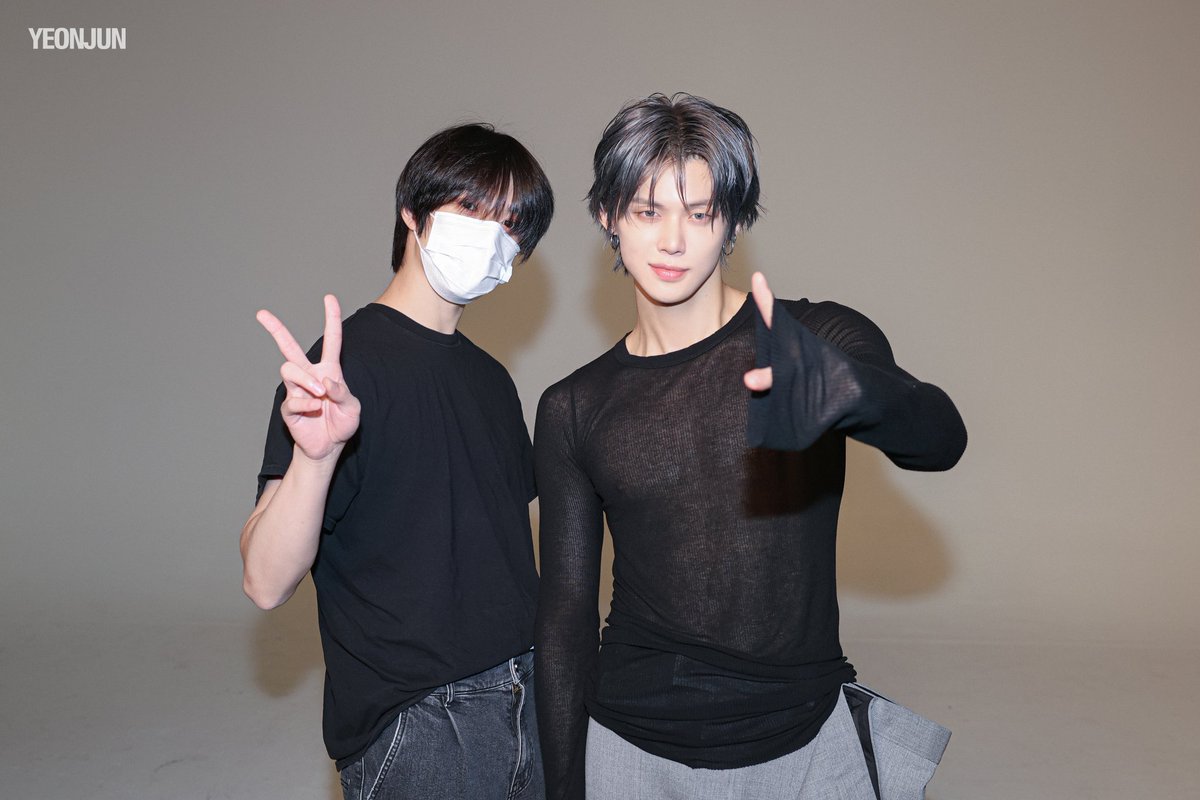 bamgyxuu's tweet photo. 🦊🐻
#2025MAMAVOTE #tomorrowxtogether https://t.co/HRMTPppNe2