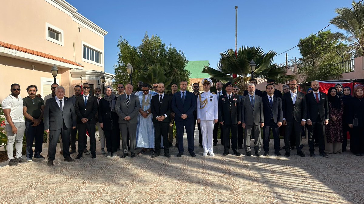 Cumhuriyetimizin kurucusu Ulu Önder Gazi Mustafa Kemal Atatürk’ü, ebediyete irtihalinin 87. yıldönümünde vatandaşlarımızın katılımıyla saygı, minnet ve rahmetle andık.