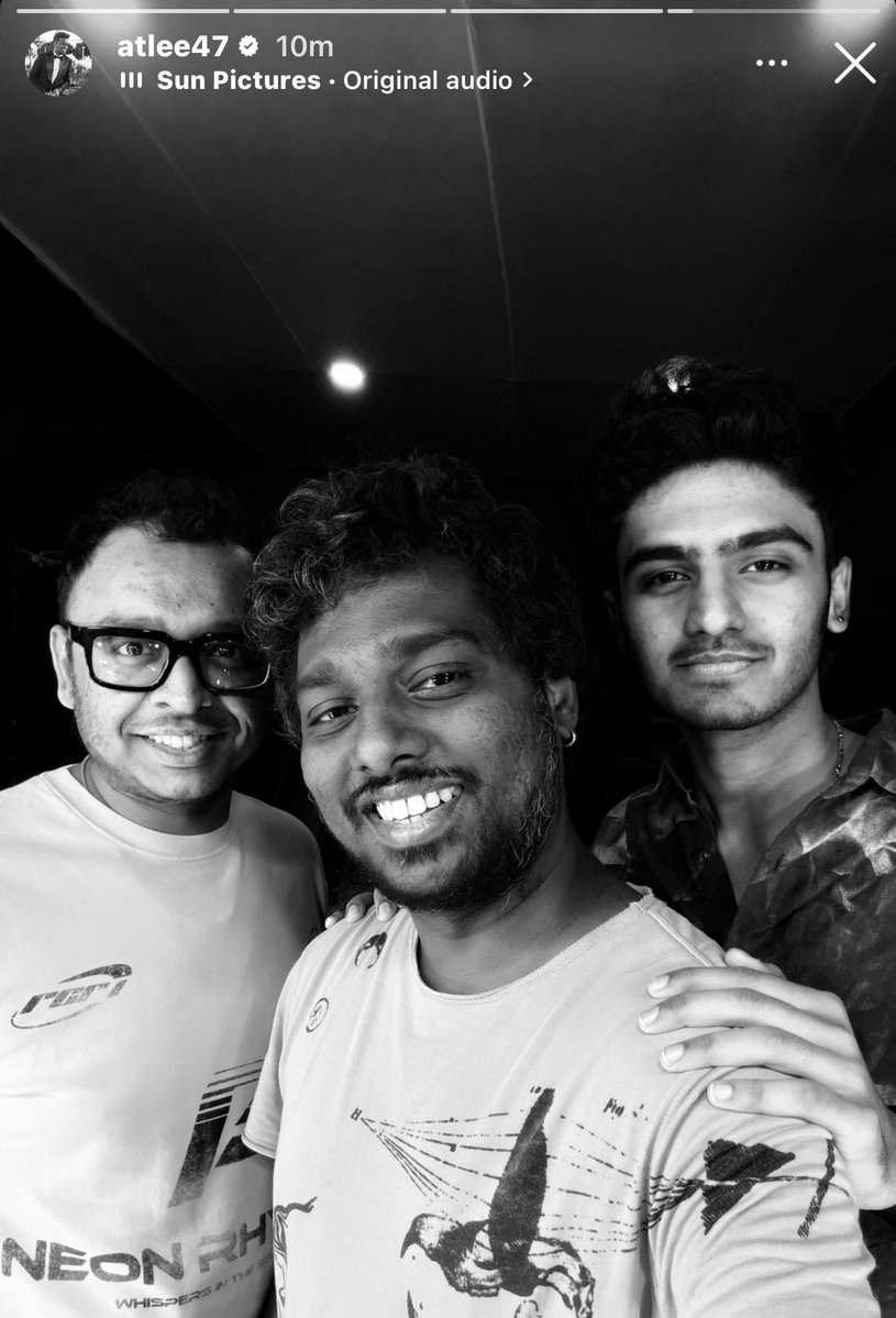 TheCensorTalk's tweet image. Men before creating history 🔥 

@Atlee_dir @dop_gkvishnu @SaiAbhyankkar 

#AlluArjun #AA22 #AA22xA6