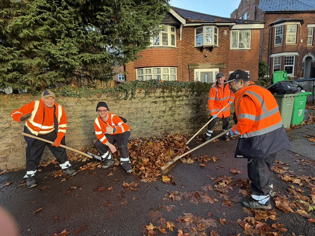 Met this crew on Derby Road who wanted a picture. No idea why. @nottinghamcitycouncil. <a href="/nottslive/">NottinghamshireLive</a>