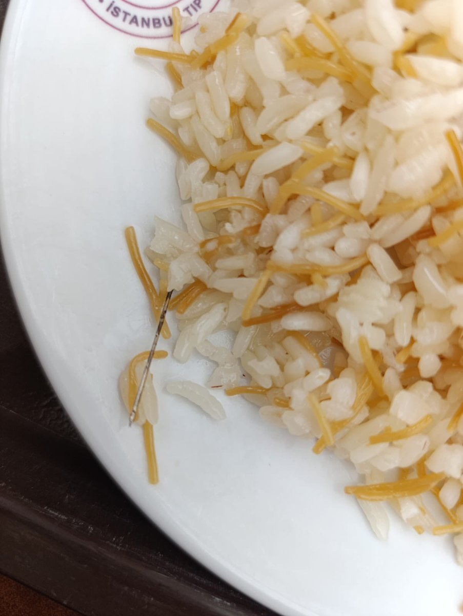 Bağcılar Eğitim Ve Araştırma Hastanesi öğle yemeğindeki pilavda toplu iğne! Bakanlığın ve idarecilerin sağlık emekçilerine verdiği değer budur! Artık gerekeni yapın ve bu firmayla ihaleyi sonlandırın! <a href="/ismgovtr/">İstanbul İl Sağlık Müdürlüğü</a> <a href="/dr_aemreguner/">Doç. Dr. Abdullah Emre Güner</a> <a href="/hepsenistanbul/">HEP-SEN®İSTANBUL</a> <a href="/ynsmsek/">Yunus Şimşek</a> <a href="/yasinaldemiir/">Yasin Aldemir 🇹🇷</a> <a href="/EMRE_YLMZ75/">EMRE YILMAZ</a>