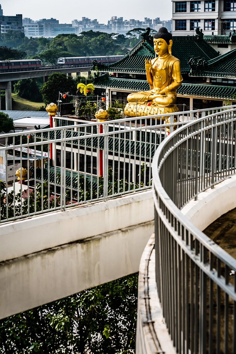 javanng's tweet image. Follow the path, find the Buddha within. 🪷

#buddha #seemycity #cityvibes #goldenbuddha #singapore #visitsingapore #tv_pointofview