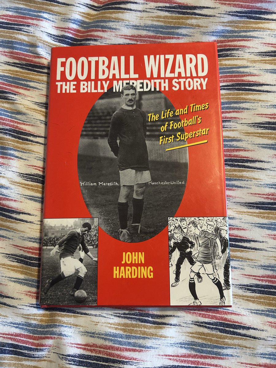 RetroDevilsPod's tweet image. Just finished reading this.
Combined with the wonderful ‘The Men Who Made Manchester United’ by @HarryRobinson64 which I finally got round to a couple of months back, I feel like a podcast on Meredith is essential!