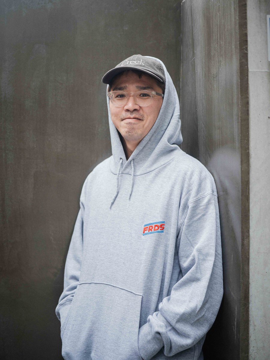 FRIENDS_twtw's tweet image. 🎉【NEW GOODS】🎉

フレンズ結成10周年記念✨
FRDSスウェットフーディ＆パンツ、通販限定で受注スタート！🖤
🗓11/1018:00〜11/17 23:59まで
📦お届けは12月上旬予定
💁‍♀️nojusee.com/collections/fr…

#フレンズ #FRDS #スウェット #限定グッズ #10周年