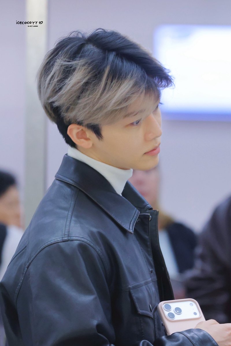 jaemin has arrived safely in japan for tds4 tour🤍
 
#JAEMIN #재민 #ジェミン
