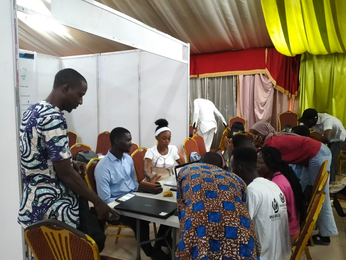 Retour en images sur les 4 jours d’ateliers #MakeAfrica2025 à avec <a href="/BLOLAB_BENIN/">BLOLAB Officiel</a> l’amphi Idriss Débi Itno.Découverte de #Wikipédia, #Wikidata, contributions sur le #GenderGap et en langue nationale #Fon 🇧🇯
Merci à tout.e.s pour votre participation. #WikiAfrica #OpenKnowledge